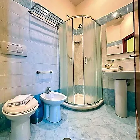 Place Hotel 2*
